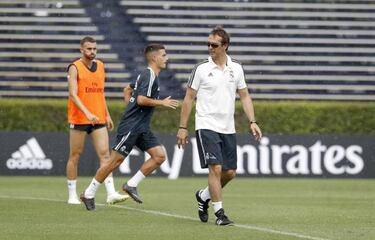Dani Carvajal: "Lopetegui gets the best out of his players"