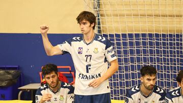 Pablo Urdangarin en el partido del Fraikin Bm, Granollers contra el Sanicentro en el polideportivo David Santamaria a 17 de Octubre de 2025 en Guadalajara (España).
PABLO URDANGARIN;PARTIDO;BALONMANO;FAMOSOS;
Raúl Terrel / Europa Press
17/10/2025
