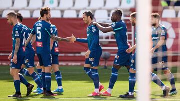 El Espanyol, tras marcar en Albacete.