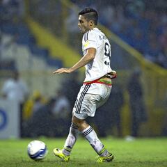 Raúl Jiménez causa baja para el duelo ante Honduras