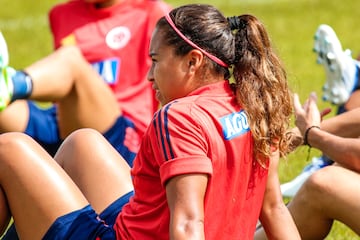 La Selección Colombia Femenina tuvo su último entrenamiento antes de enfrentar a Bolivia por la segunda fecha de la Copa América Femenina en el Pascual Guerrero. La Tricolor entrenó en la Cancha Fútbol Paz de La Z.