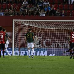 Manolo Reina ha parado cuatro de los once penaltis que le han tirado en el Mallorca