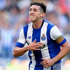 El Betis en la carrera por Héctor Herrera