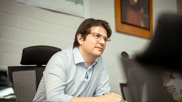 ¿Quién es Miguel Uribe Turbay? Su carrera, logros y cargos