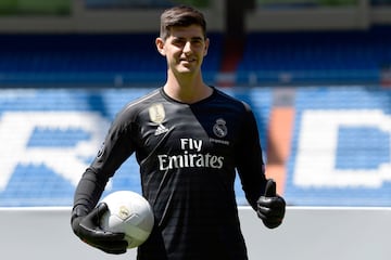 Courtois' presentation at Real Madrid in pictures