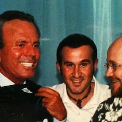 Richy Castellanos, el artífice del regalo más largo del mundo a Julio Iglesias en su 80 cumpleaños