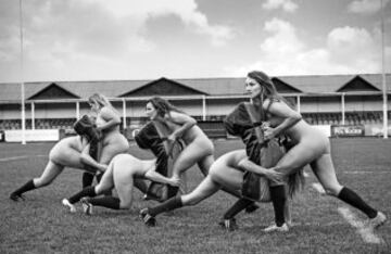 El equipo femenino de Oxford se desnuda contra la anorexia