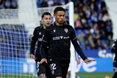 Aprobados y suspensos del Almería: Embarba y Andrés Fernández guían a los rojiblancos