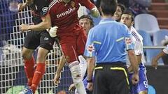 Negredo hunde al Zaragoza