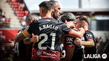 Raíllo, capitán del Mallorca, celebrando un gol.
