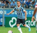 Barcelona oficializa llegada de Arthur por 30 millones de euros