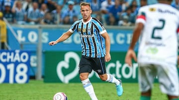 Barcelona ficha a Arthur por 30 millones de euros