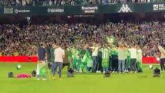 Nadie había reparado en esto durante la celebración del Betis y es digno de admirar