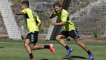 Mel vuelve a descartar a Curbelo y Javi Castellano