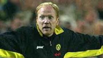 <b>NUEVO RETO.</B> Sammer tratará de repetir en el Stuttgart los éxitos cosechados en el Dortmund.