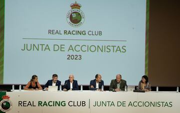 Eva Fernández, Alejandro López-Tafall, Manolo Higuera, Sebastián Ceria, Juanjo Uriel y Miriam Peña, durante el desarrollo de la sesión.