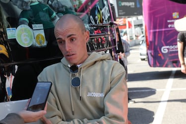 Enric Mas: “Enero, febrero, marzo, abril... todavía no sé cuando podré volver a competir, es duro”