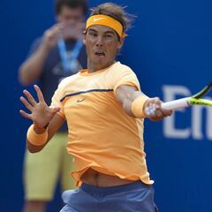 Nadal coasts into Barcelona quarters