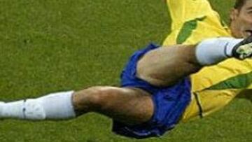 <b>DESPEDIDO.</b> El campeón el mundo, Luizao, ha sido despedido de su actual equipo, el Gremio, el cual se juega la Copa Libertadores en estas fechas.