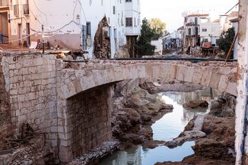 Una zona afectada por la DANA, a 2 de noviembre de 2024, en Chiva, Valencia, Comunidad Valenciana (España). Más de 200 voluntarios de Protección Civil de toda España están participando en las tareas de emergencia como consecuencia de la DANA que el pasado 29 de octubre afectó a la provincia de Valencia. 