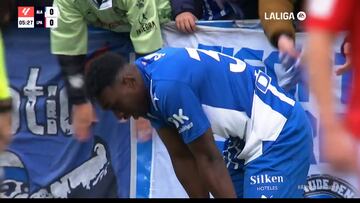 Es difícil pensar cómo ha podido fallar Samu Omorodion esto: se ha hecho viral en Twitter al instante