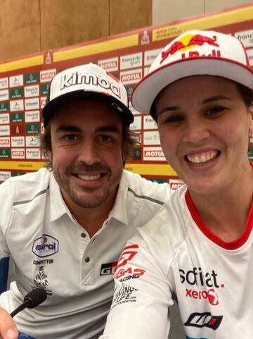 Fernando Alonso y Laia Sanz en el pasado Dakar.