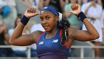 US' Coco Gauff reacts after beating Australia's Ajla Tomljanovic in their women's singles first round tennis match on Court Philippe-Chatrier at the Roland-Garros Stadium at the Paris 2024 Olympic Games, in Paris on July 28, 2024. (Photo by Miguel MEDINA / AFP)