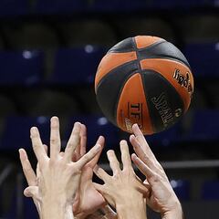 La Euroliga aplaza tres partidos por la COVID-19