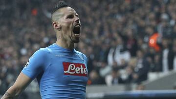 Una genialidad de Hamsik salva al Nápoles en Estambul