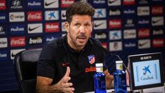 Simeone, en una comparecencia con el Atl&eacute;tico de Madrid.