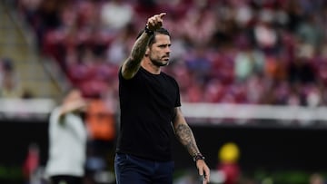 Fernando Gago head coach of Guadalajara during the 8th round match between Guadalajara and Leon as part of the Liga BBVA MX, Torneo Apertura 2024 at Akron Stadium on September 18, 2024 in Guadalajara, Jalisco, Mexico.