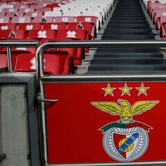 El Benfica se queda sin defensas: Otamendi y Tavares, positivos