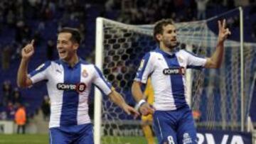 Stuani y Caicedo hacen volar al Espanyol ante un flojo Almería