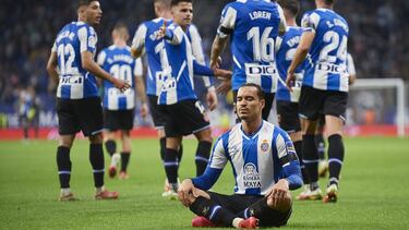 Raul de Tomas of Espanyol celebrates after scoring his sides first goal during the La Liga Santander match between RCD Espanyol and Cadiz CF at RCDE Stadium on October 18, 2021 in Barcelona, Spain. (Photo by Jose Breton/Pics Action/NurPhoto via Getty Imag