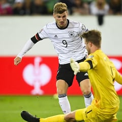 Alemania tampoco despega con Flick