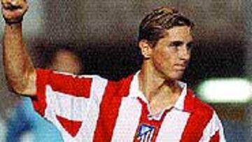 TERMINATOR. La camiseta rojiblanca lucirá los estrenos de cine.