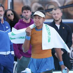 Osaka abandona lesionada su primera final en casi cuatro años
