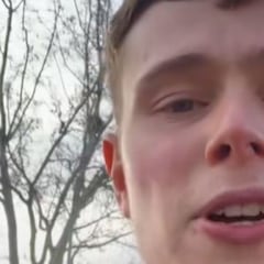 Un escocés viviendo en Madrid descubre lo que hacen los españoles con los pijamas y pide respuestas cuanto antes