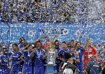 El Chelsea celebró su título de campeón de la Premier League. 