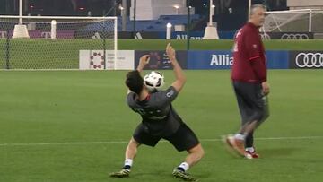 Lewandowski y su nueva muestra de trucos con balón