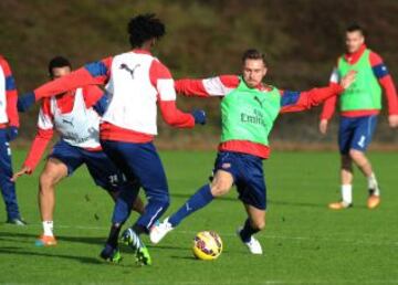 Entrenamiento de los gunners para el partido frente al Stoke City