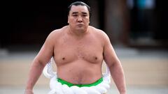 Harumafuji, durante una competici&oacute;n de sumo. 