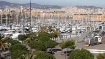 <b>A PUNTO. </b>Trabajos en el muelle.