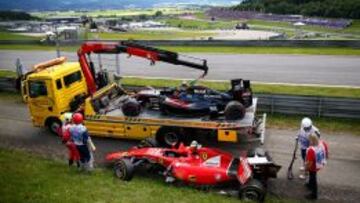 Alonso y Raikkonen fuera de carrera tras un fuerte accidente