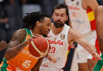 La selecci¨®n espa?ola de baloncesto vence en su debut en el Mundial ante Costa de Marfil.