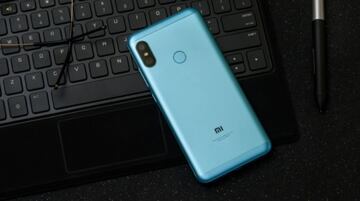 Nuevo Xiaomi Redmi 6 Pro, un móvil con aspecto iPhone X desde 130 euros