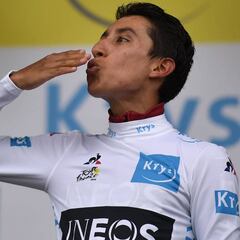 Egan Bernal: "Casi me dan ganas de llorar, estoy luchando el Tour"
