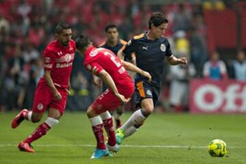 Así se vivió en el campo el partido de ida de semifinales entre los Diablos Rojos y el conjunto del Rebaño en el Nemesio Diez.