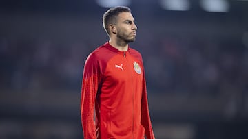 Alejandro Mayorga durante un calentamiento con Chivas.