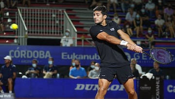La abultada derrota contra Federico Coria provocará un impacto inmediato en la posición del chileno en el ATP Tour. De momento, saldrá sí o sí del Top 20.